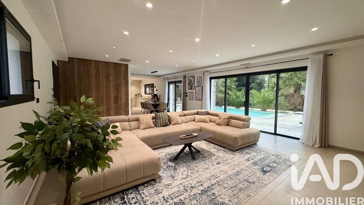 Photo 1 - Maison à NIMES