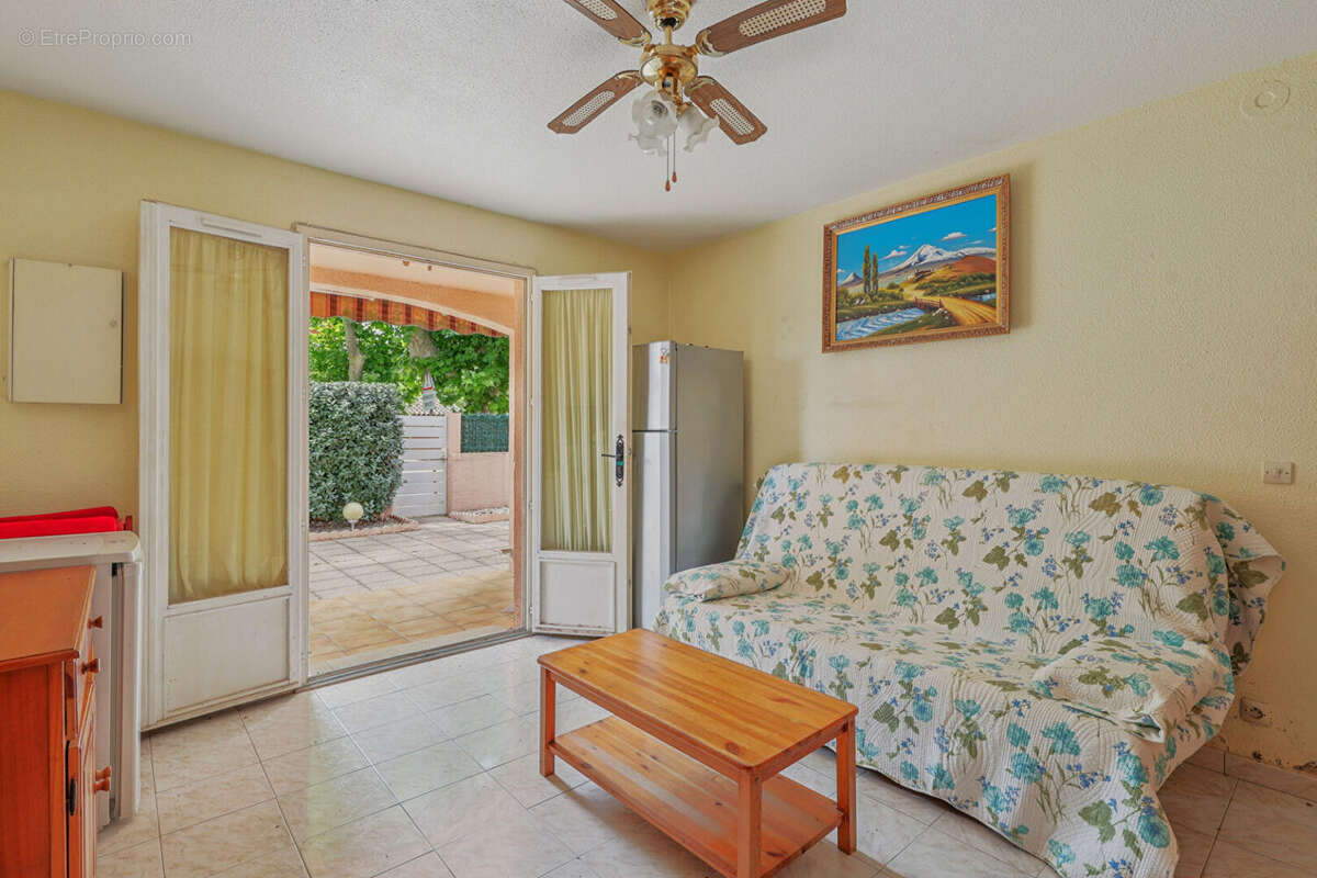 Appartement à LA LONDE-LES-MAURES