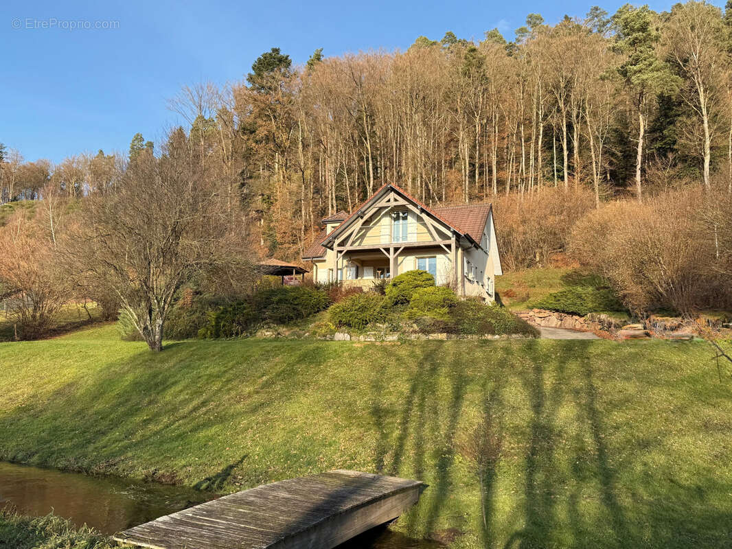 Maison à SAINT-ETIENNE-LES-REMIREMONT