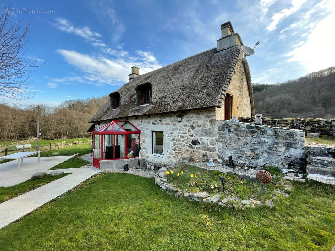 Maison à RIOM-ES-MONTAGNES