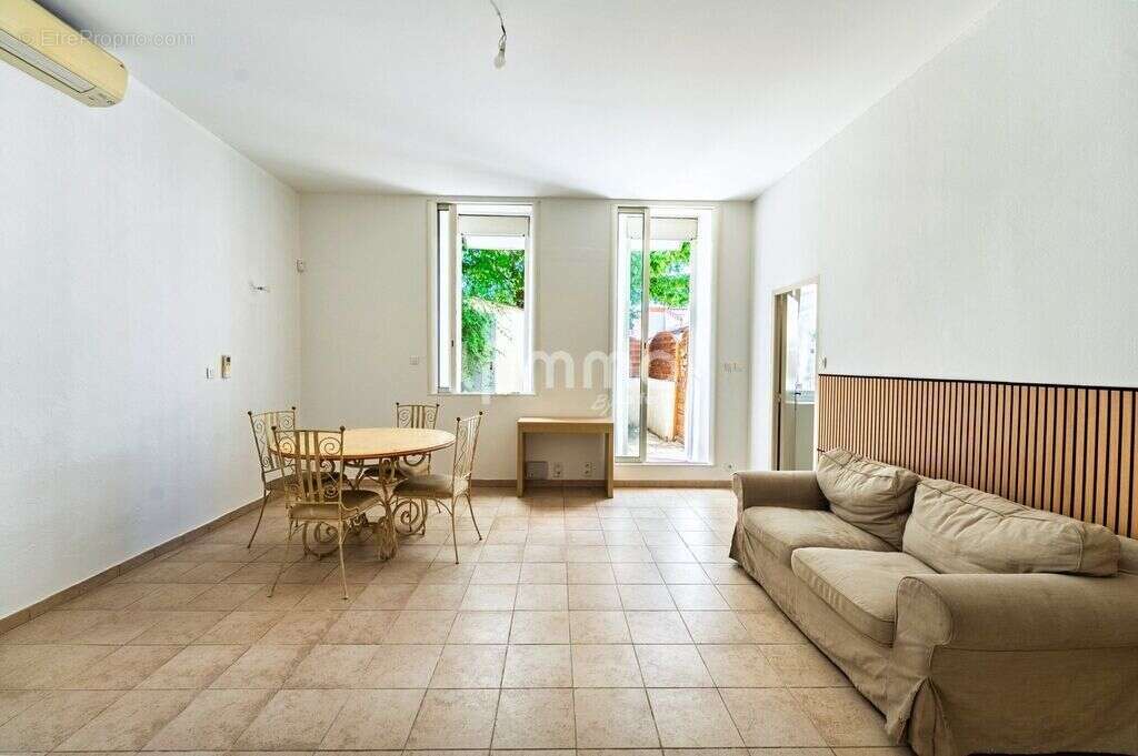 Appartement T3 et sa belle terrasse 13014 - photo 3