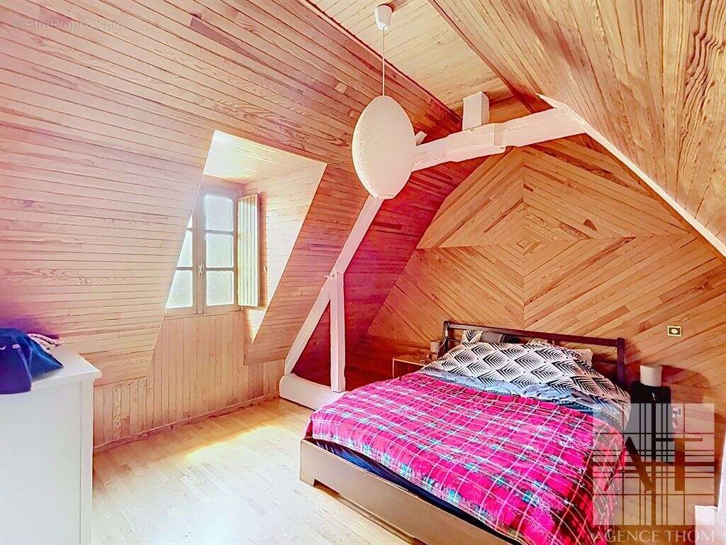 Propriété de charme en pierres avec dépendances et terrain en bordure de ruisseau - photo 10