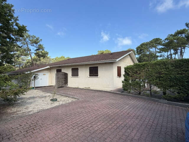 Maison sur 1050 m2 située à 700 m de la plage - photo 7