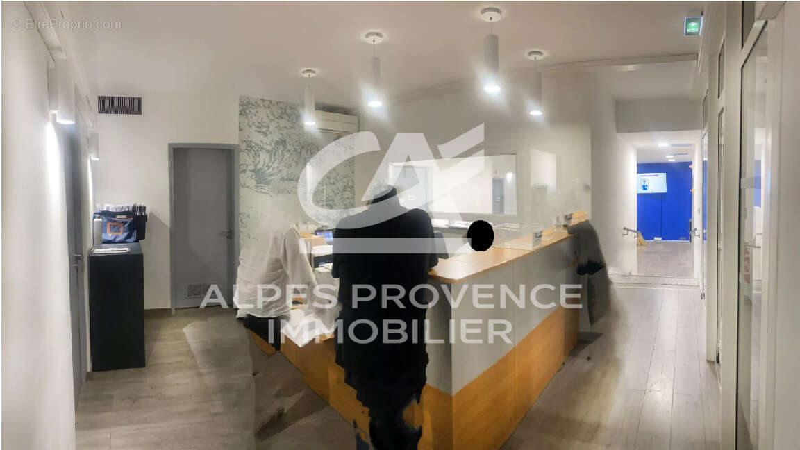 Commerce à MARSEILLE-6E