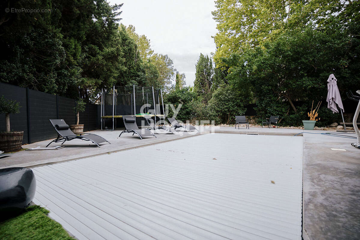 Maison à VILLENEUVE-DE-LA-RAHO