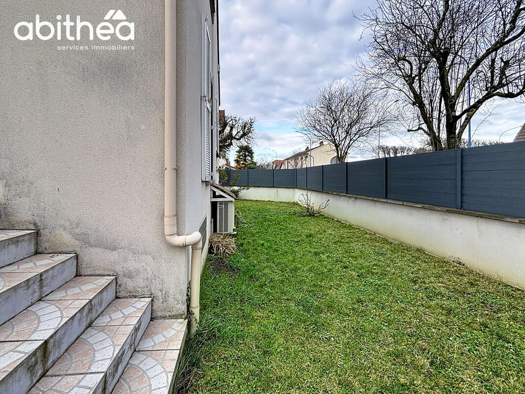 Maison à CHOISY-LE-ROI