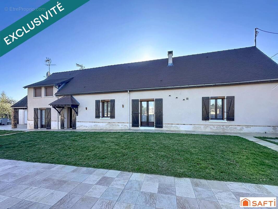 Photo 1 - Maison à VILLECHETIVE