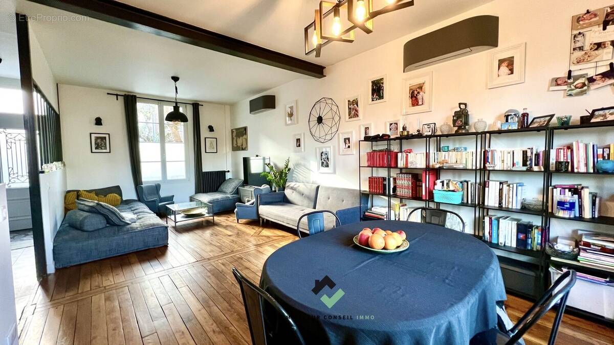 Maison à CHOISY-LE-ROI