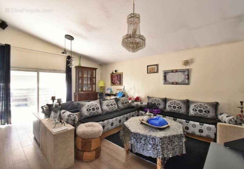 Maison à vendre 5 pièces LA MOTTE DU CAIRE (04) - photo 6