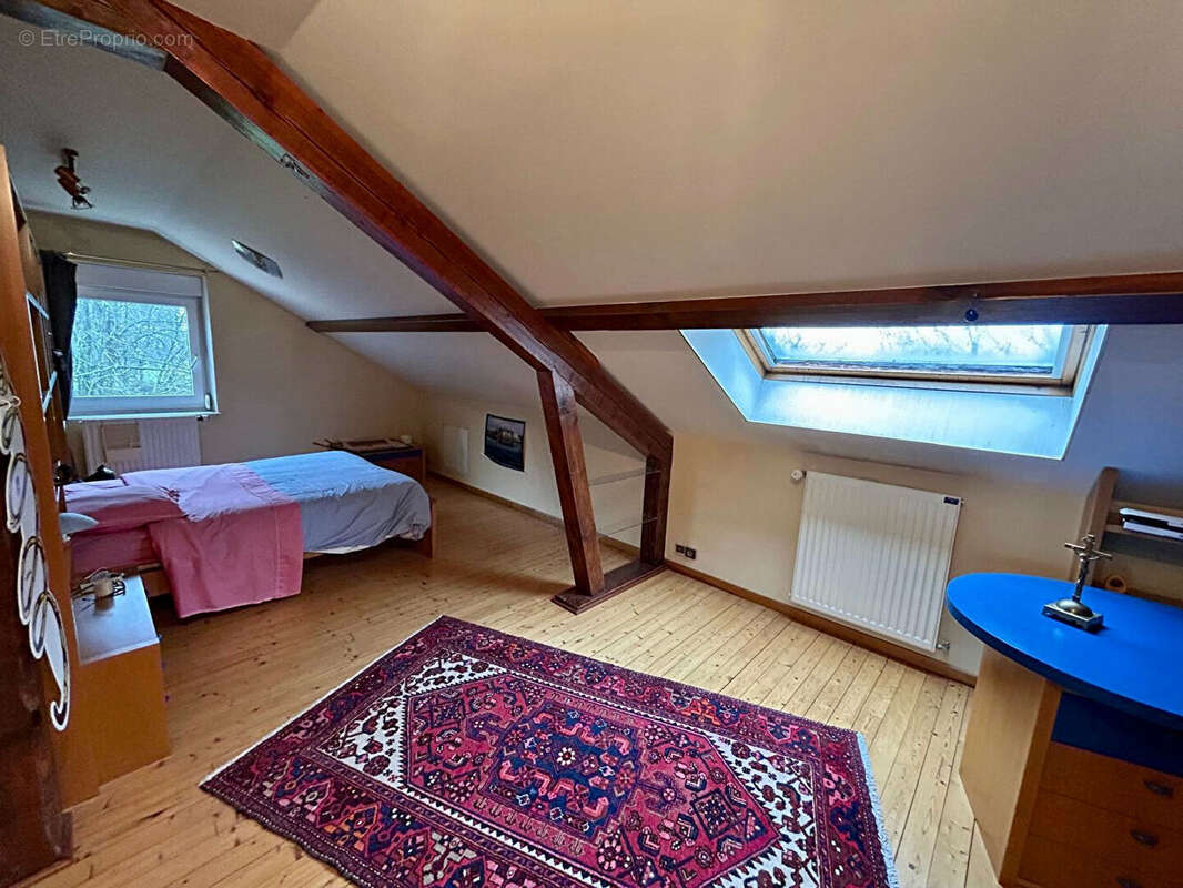 Maison à MADONNE-ET-LAMEREY