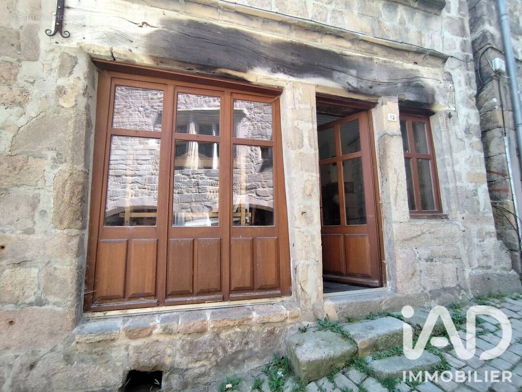 Photo 1 - Appartement à SAINT-BONNET-LE-CHATEAU