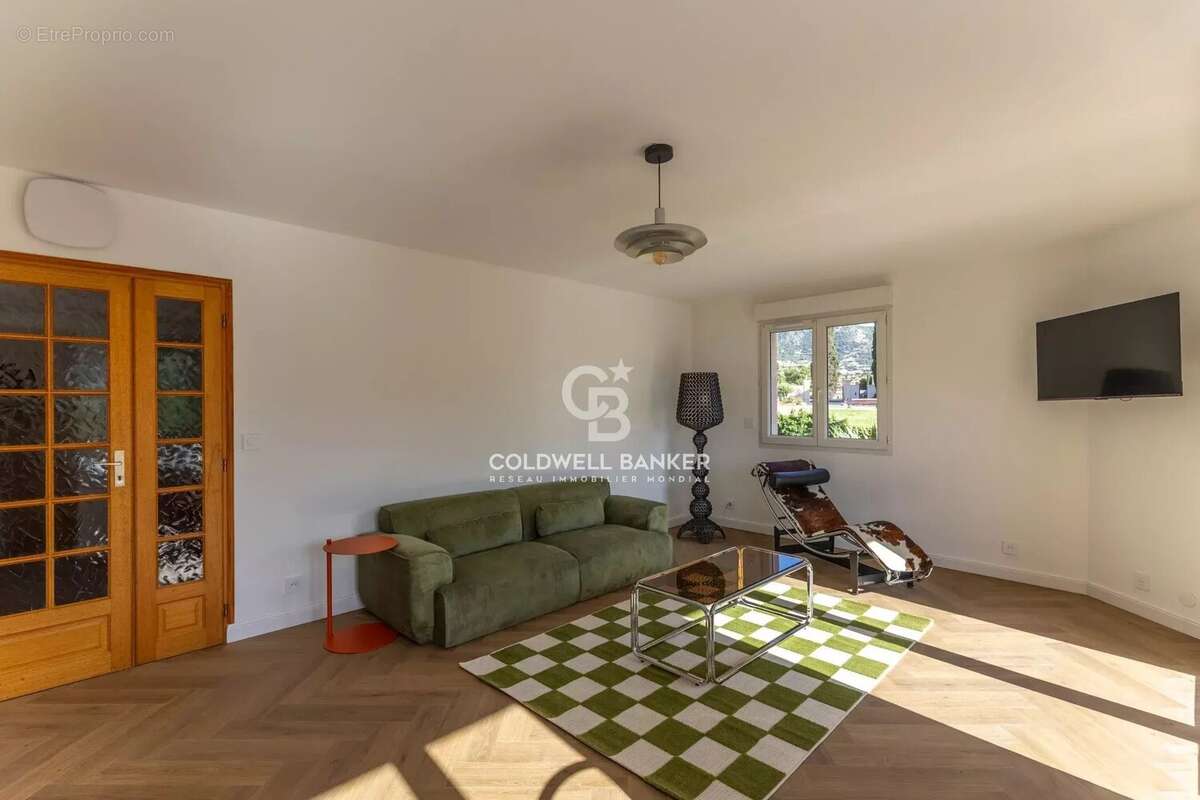 Appartement à L'ILE-ROUSSE