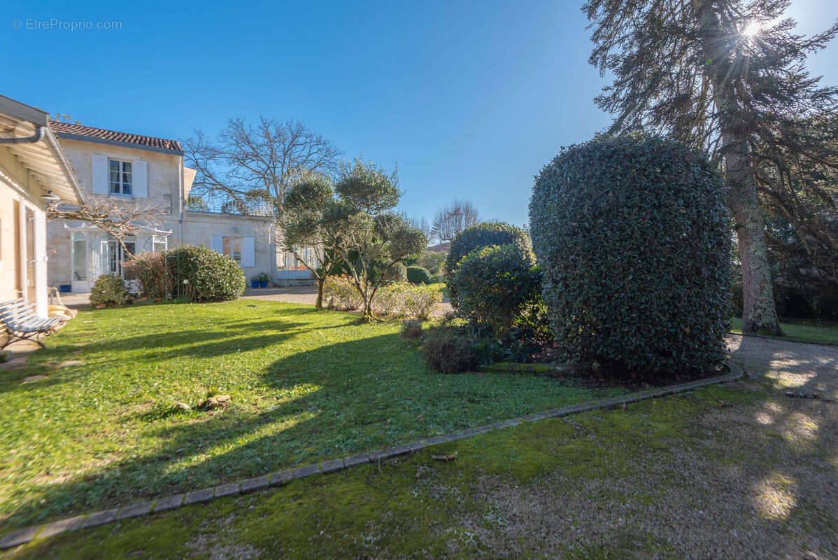 Maison à CARIGNAN-DE-BORDEAUX