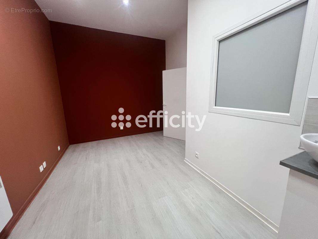 Locaux/Biens immobiliers - photo 12