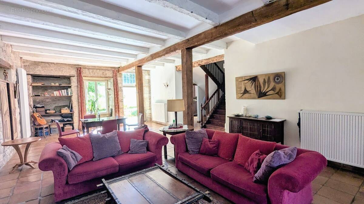 Maison à MONESTIES