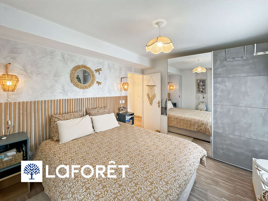 Appartement à SAINTE-GENEVIEVE-DES-BOIS