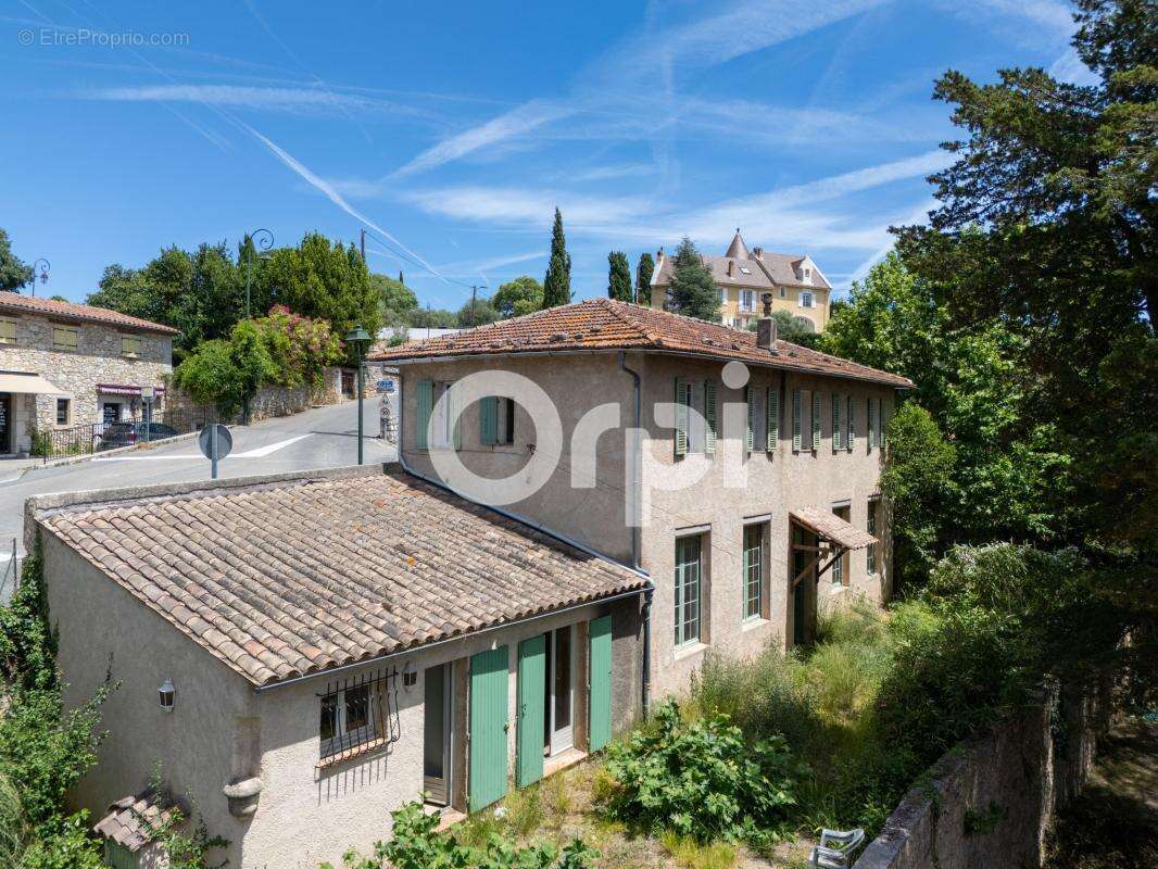 Maison à MONTAUROUX
