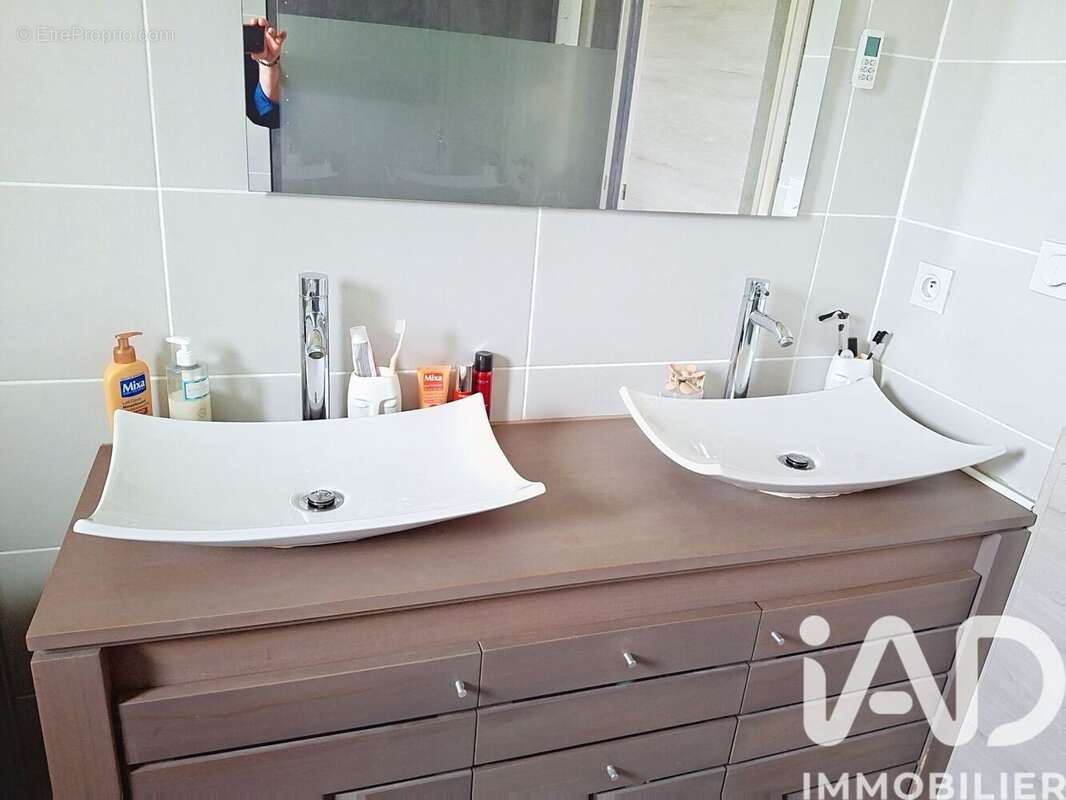 Maison 115 m² à Saint-Etienne-De-Tulmont  - photo 7