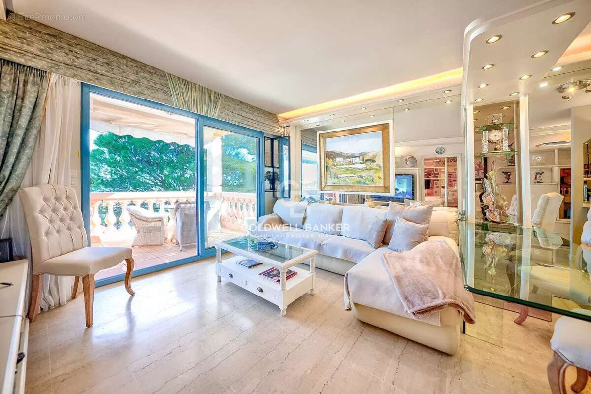 Appartement à THEOULE-SUR-MER