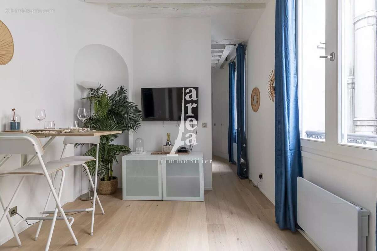 Appartement à PARIS-6E