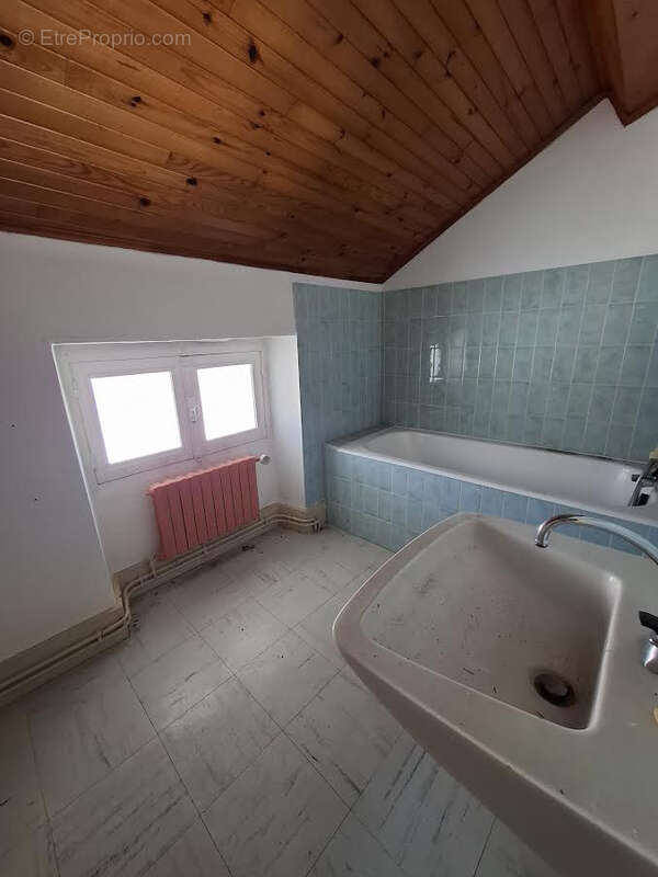 Appartement à SAINT-AGREVE