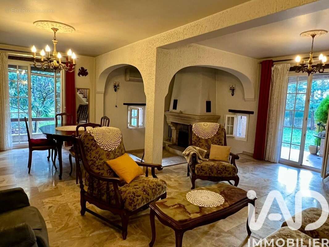 Photo 3 - Maison à ROCBARON