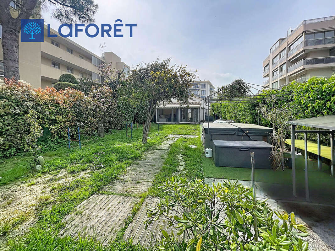 Maison à CAGNES-SUR-MER