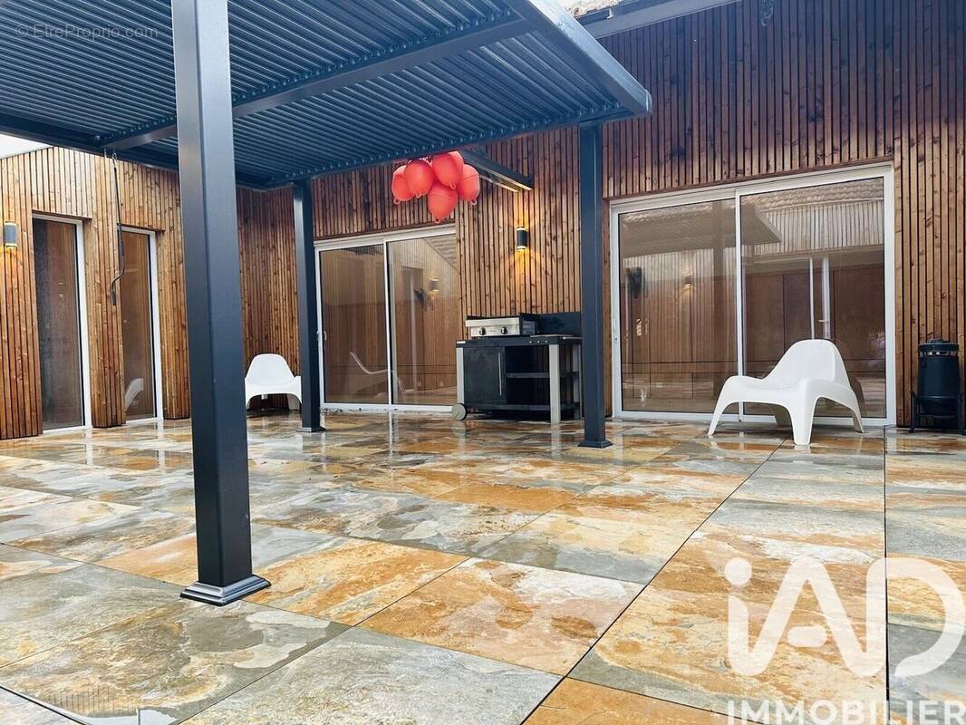 Photo 1 - Appartement à ARVEYRES