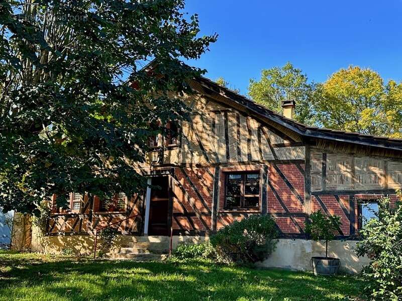 Maison à CASTELNAVET