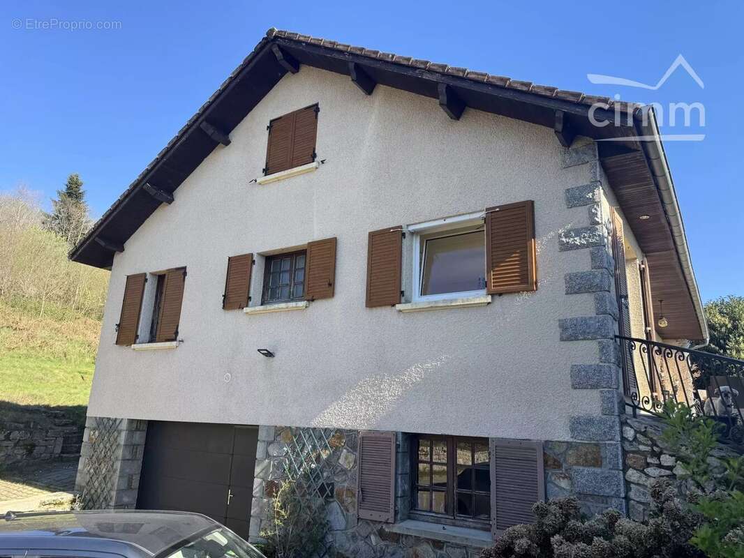 Maison à VERTOLAYE