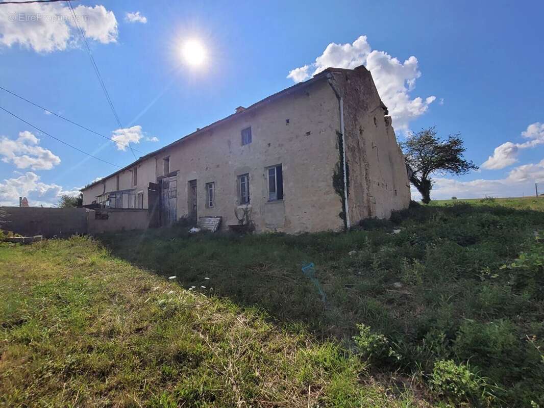 Maison à MONTORD