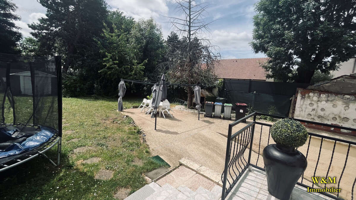 Maison à VIRY-CHATILLON