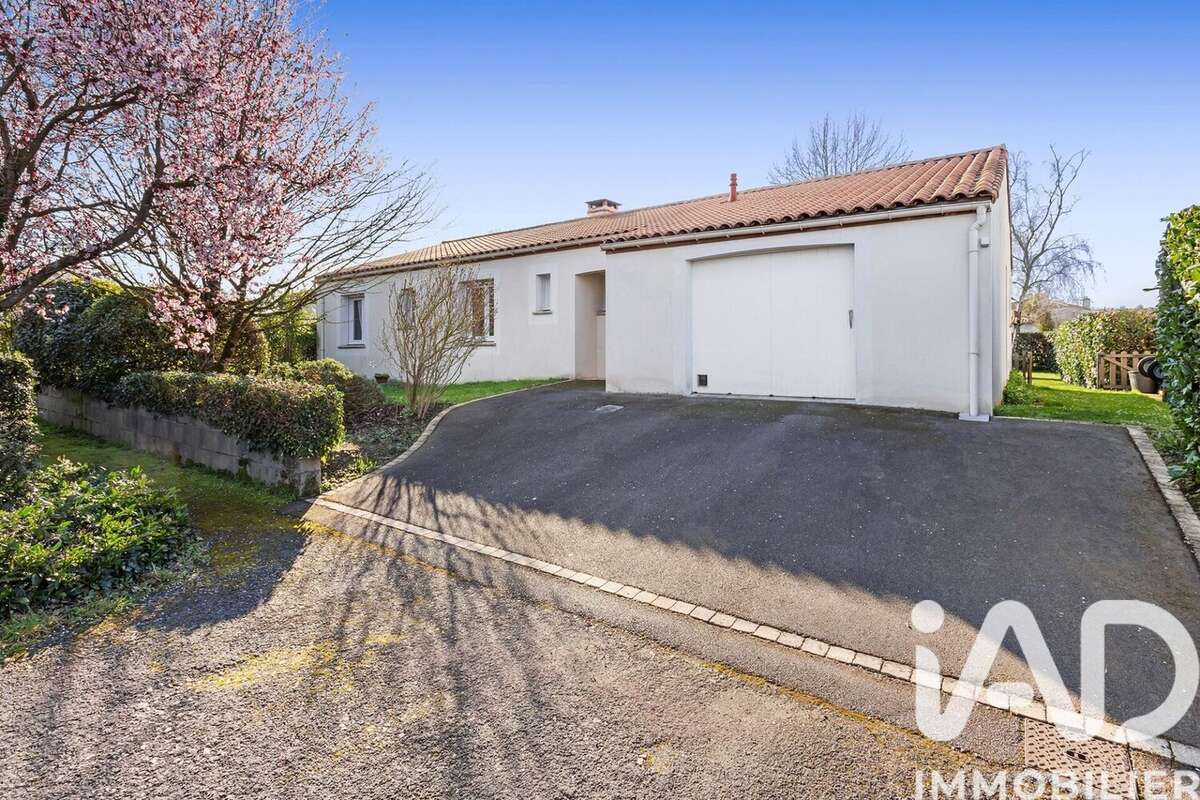 Photo 2 - Maison à HAUTE-GOULAINE