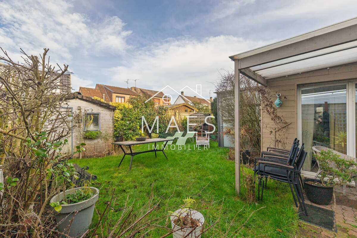 Maison à WAMBRECHIES