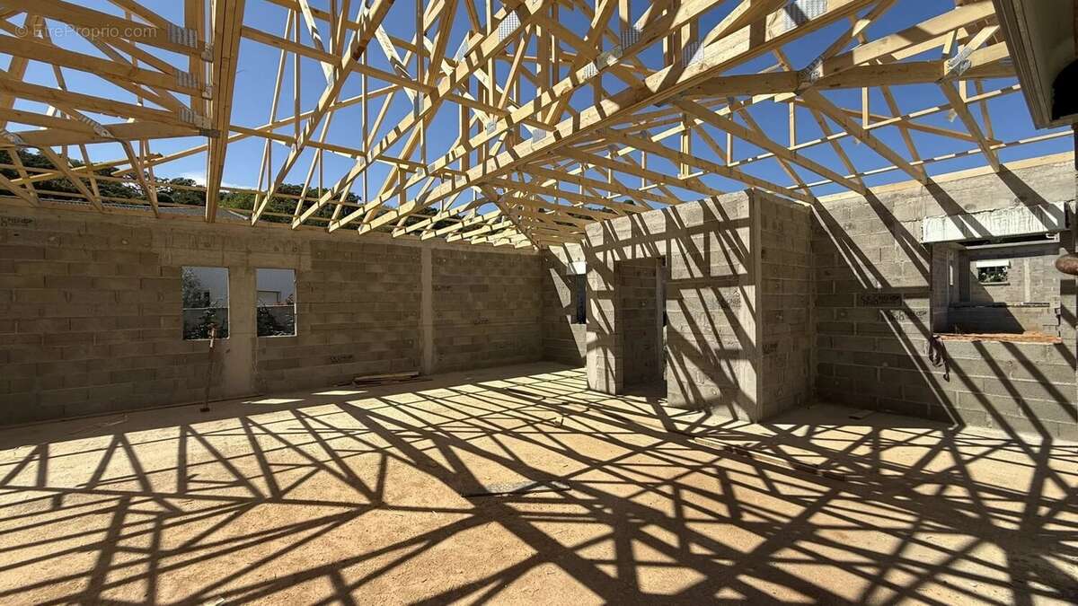 Maison à SANTA-LUCIA-DI-MORIANI