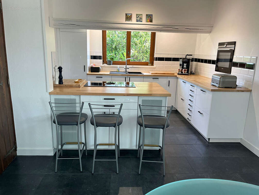 Maison à FONTAINE-ETOUPEFOUR