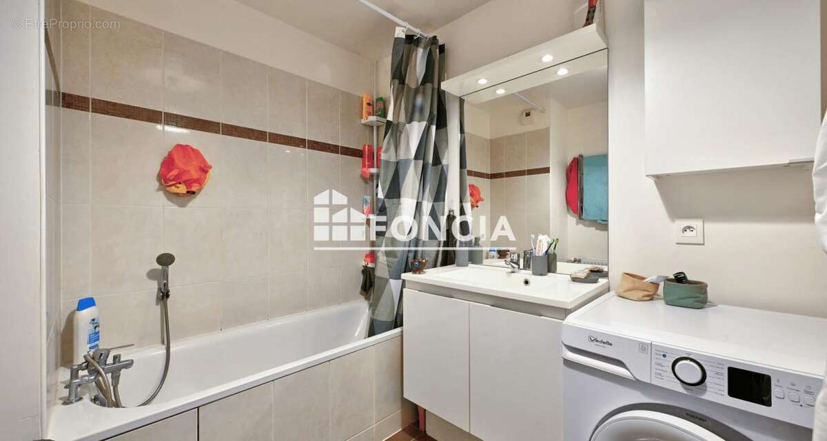 Appartement à VAUREAL