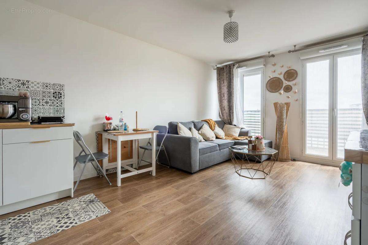 Appartement à LE BLANC-MESNIL