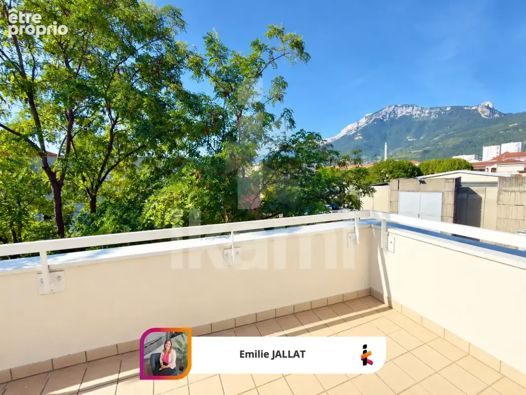 T2  45 m2 dernier étage avec terrasse - photo 12