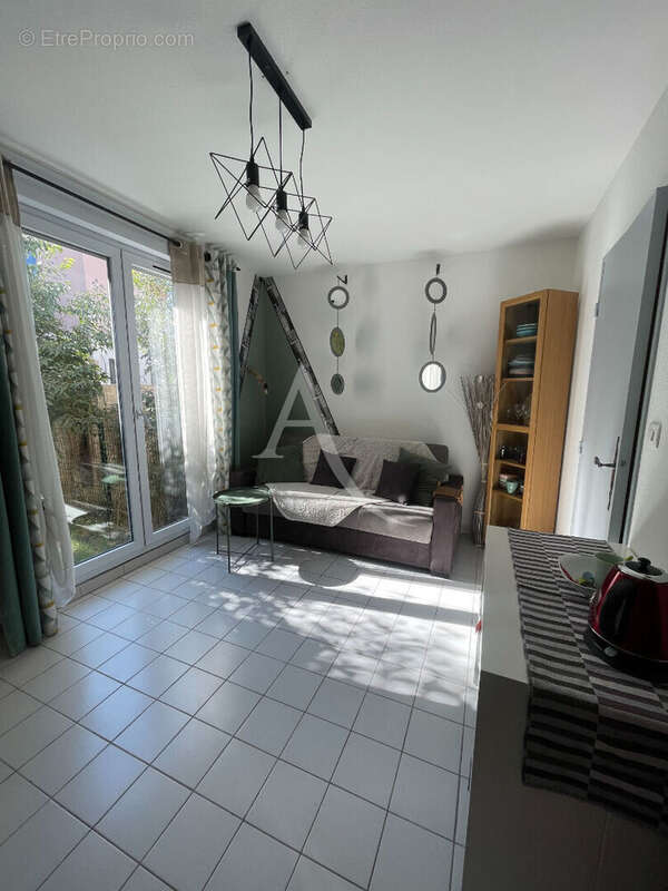 Appartement Nimes 1 pièce(s) 20.76 m2 - photo 5