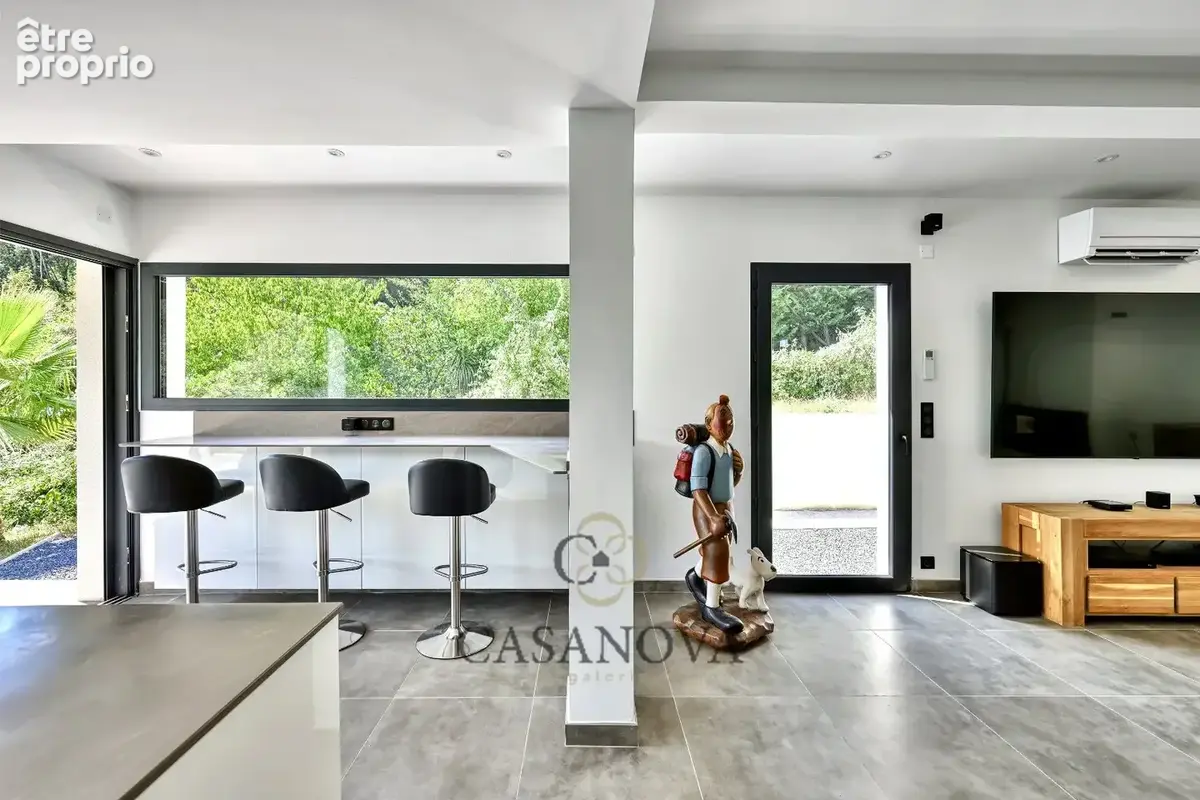 Villa contemporaine de 146 m² avec piscine et terrain de 1 000 m² à Montferrier-sur-Lez - photo 7