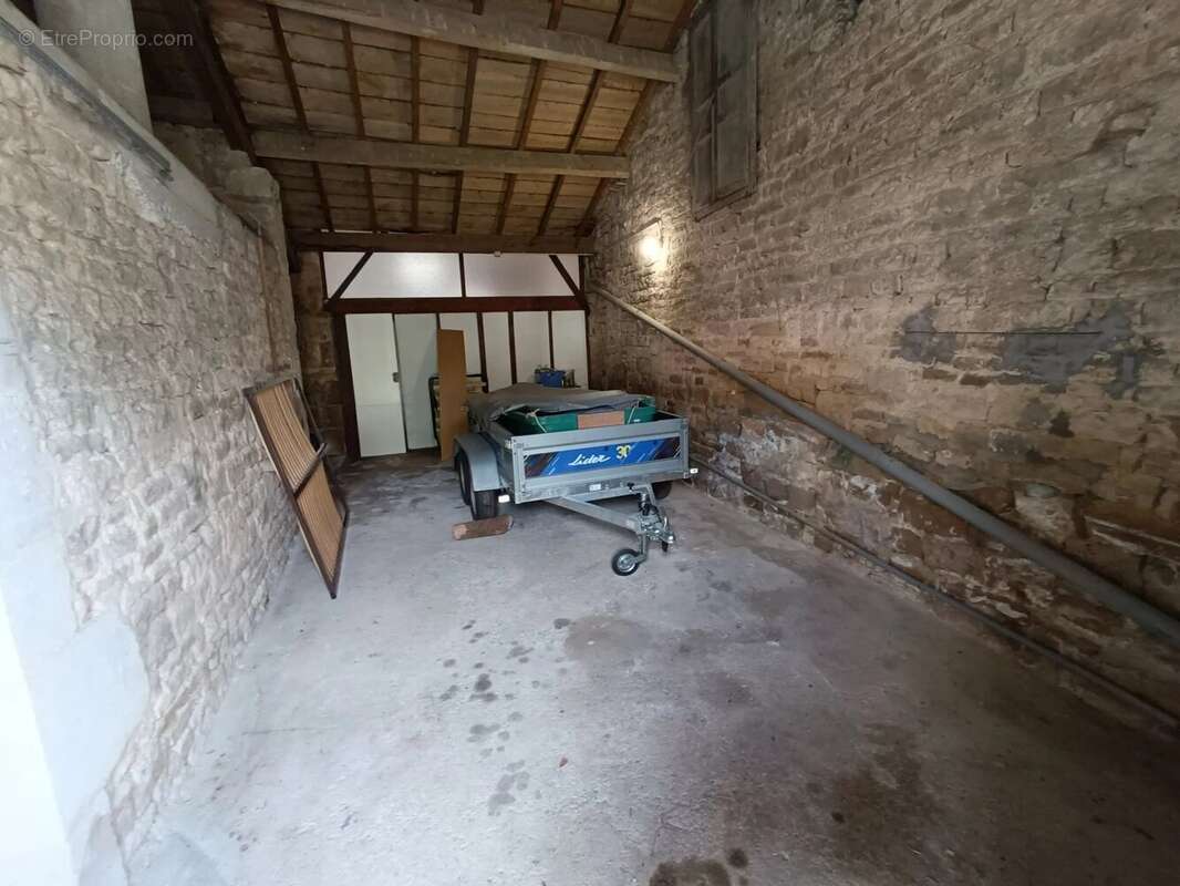 Appartement à JUILLE