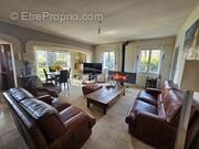 Maison à CHATEAU-ARNOUX-SAINT-AUBAN