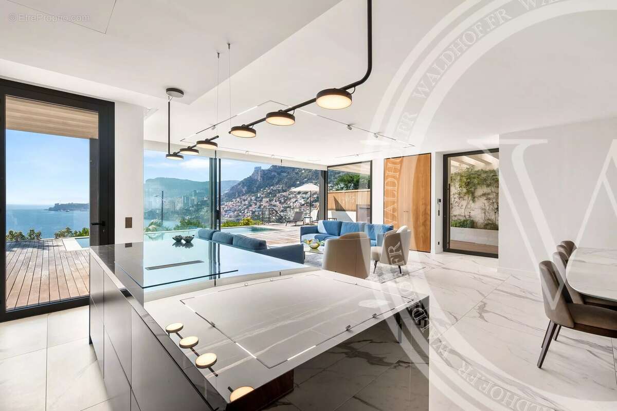 Maison à ROQUEBRUNE-CAP-MARTIN