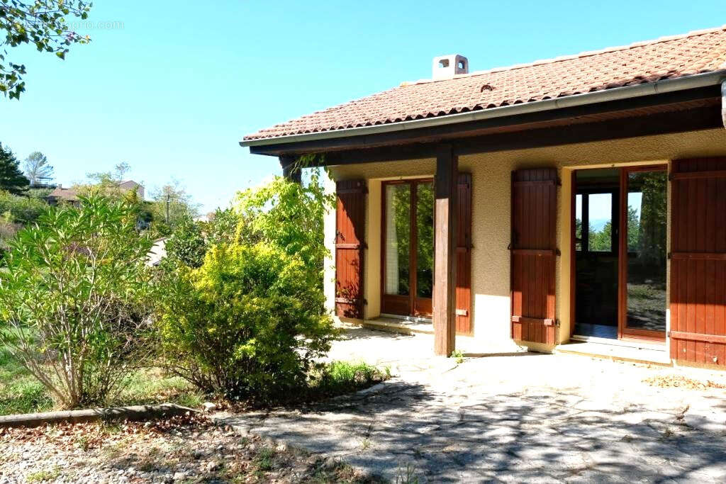 Maison à VILLENEUVE-DE-BERG