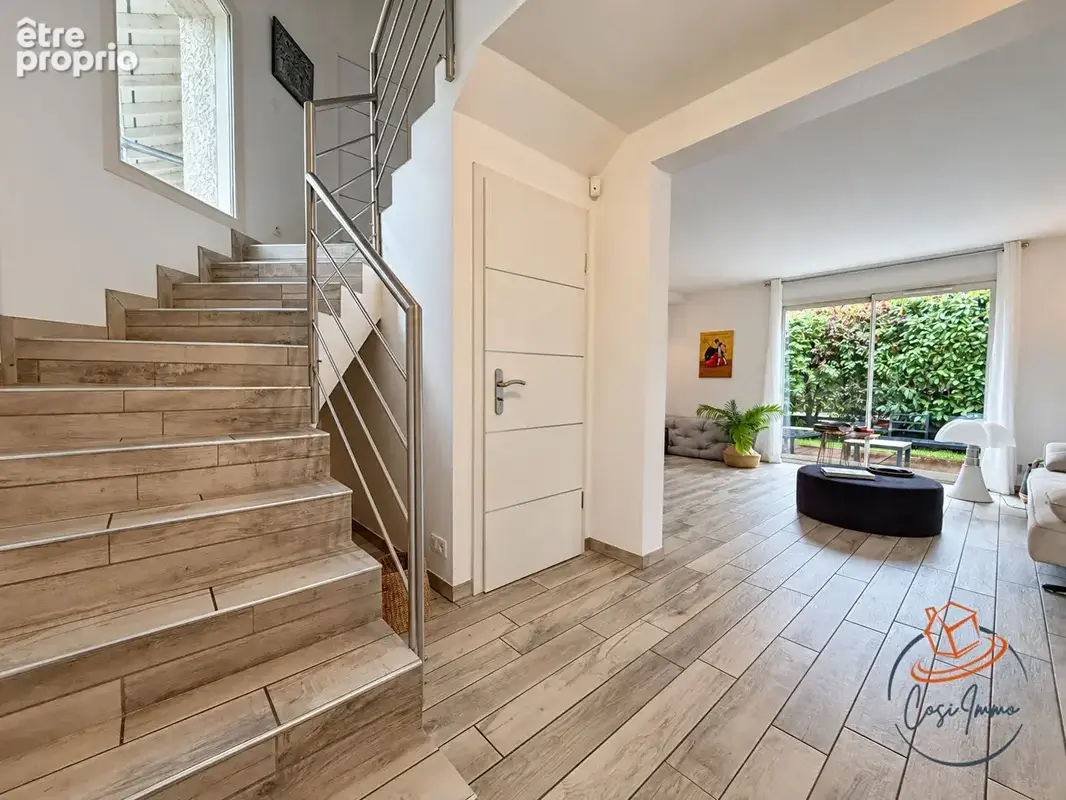 Maison Divonne Les Bains 5 pièce(s) 147 m2 - photo 8