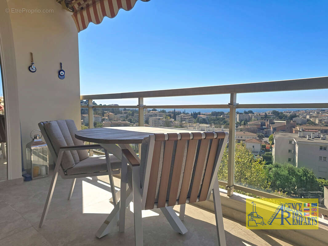Appartement à LE CANNET