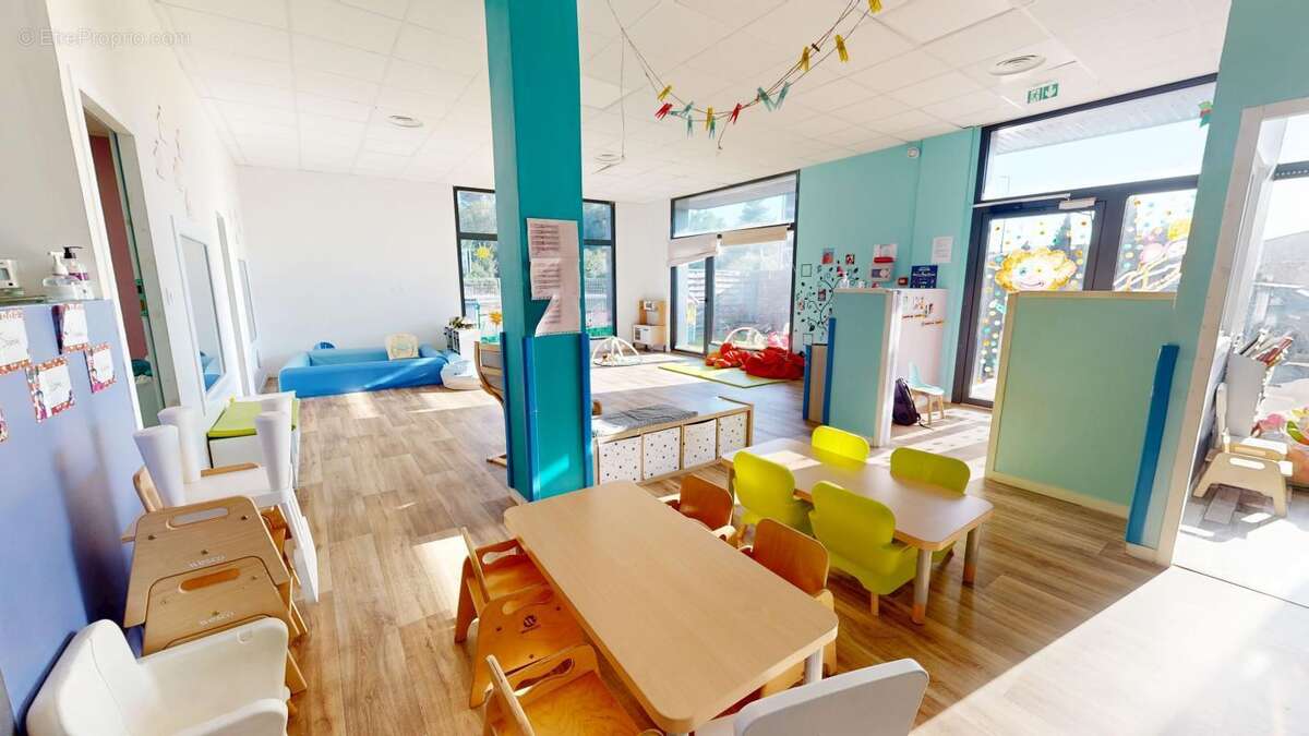Fond de commerce - Micro Crèche - AURIOL - photo 2