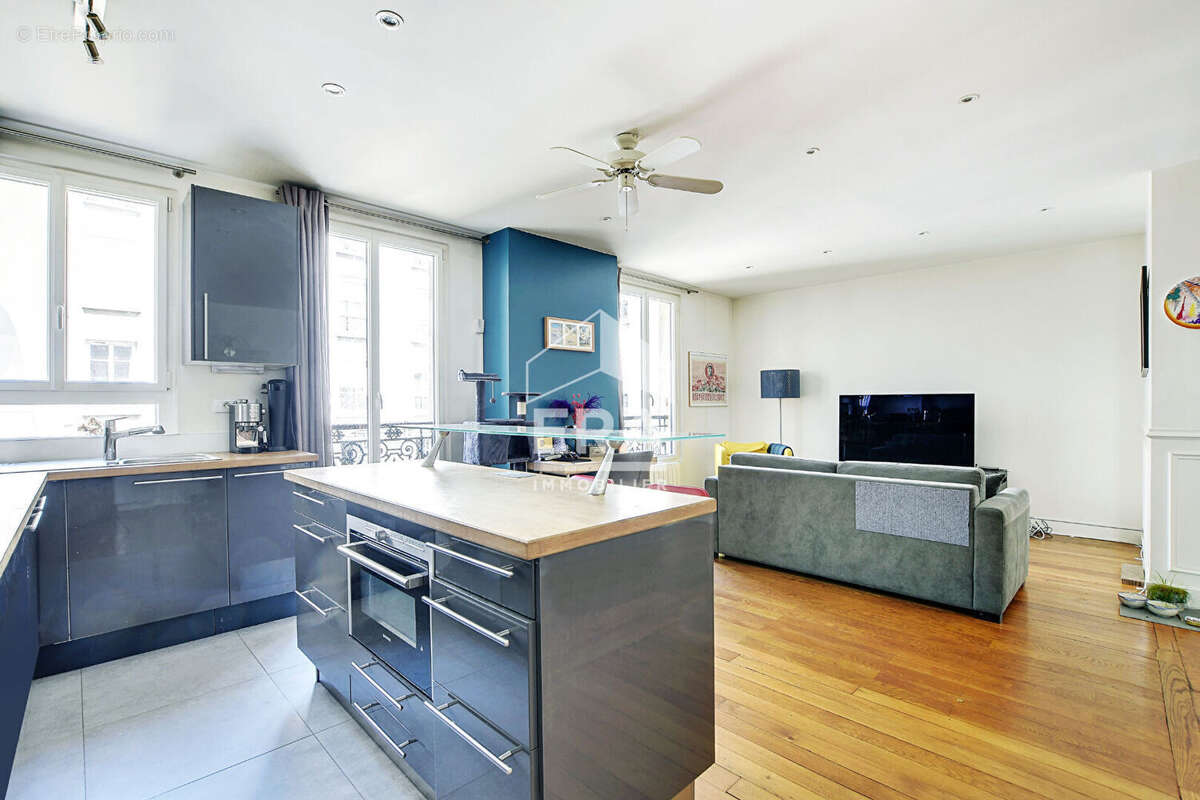 Appartement à PARIS-12E