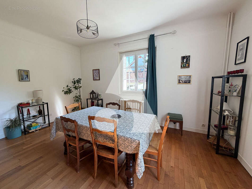 Maison à LA BONNEVILLE-SUR-ITON